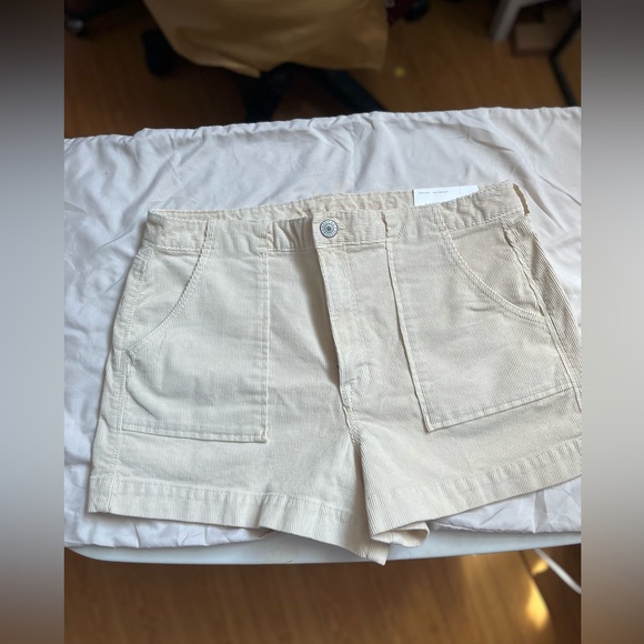 AE Corduroy Hi Rise Shorts NWT - Picture 2 of 2